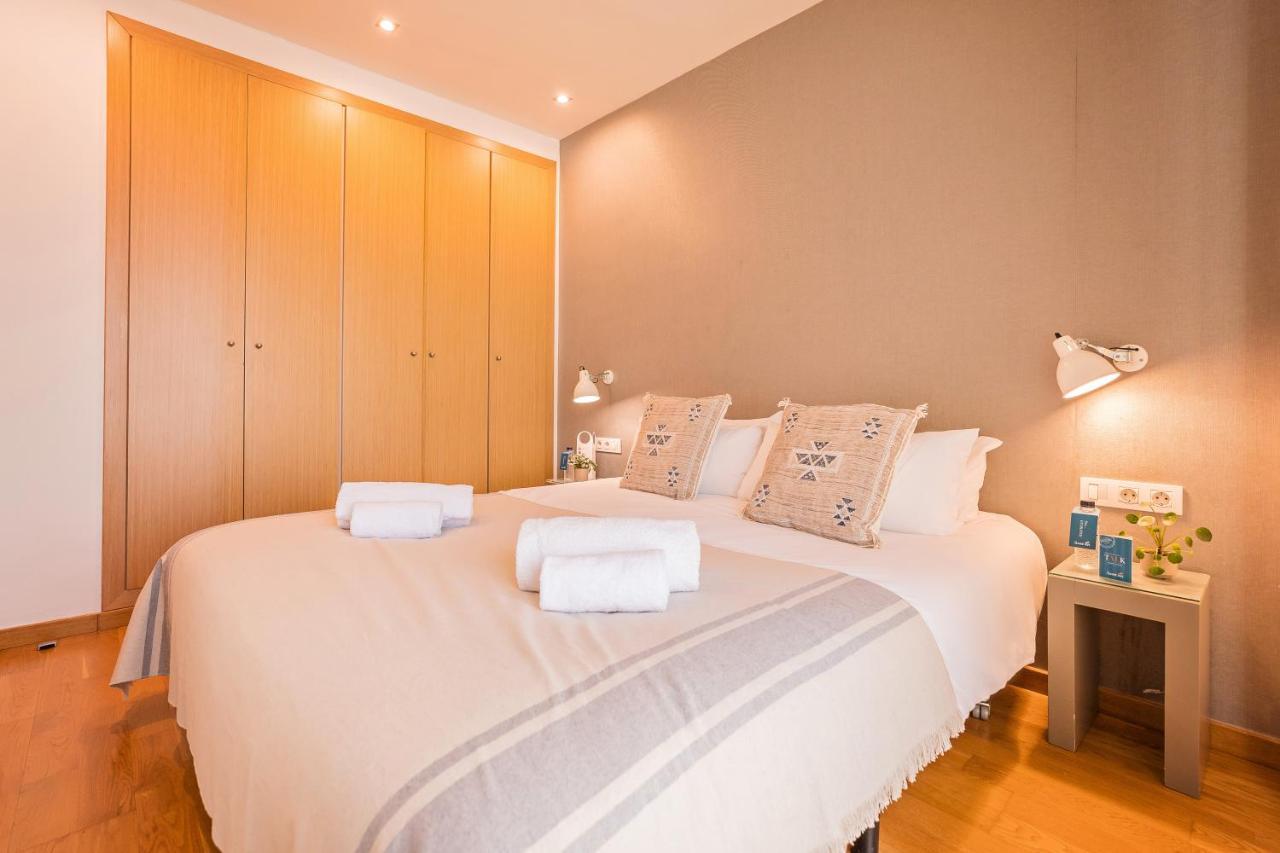Sweett - Jardinets Apartment Barcelona Bagian luar foto